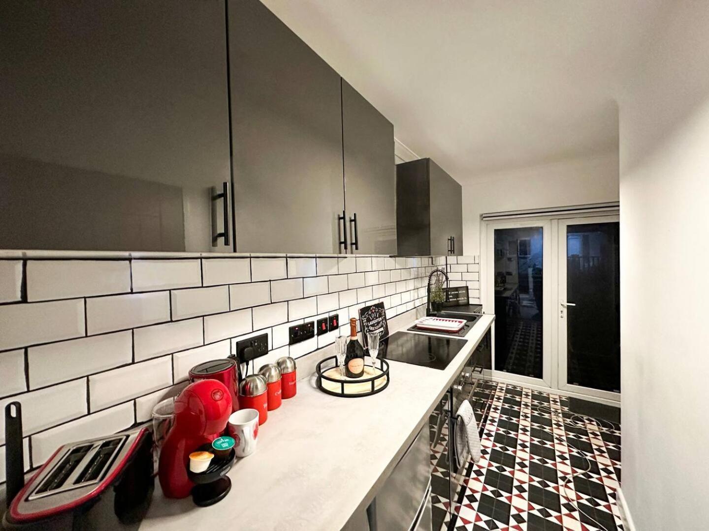 Boutique Backyard Bungalow - Brimsdown انفيلد المظهر الخارجي الصورة