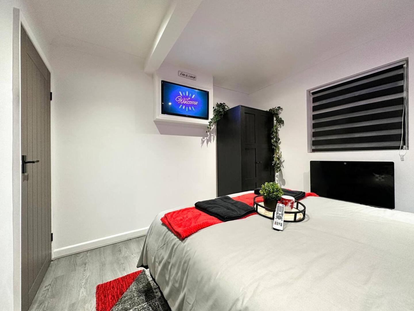 Boutique Backyard Bungalow - Brimsdown انفيلد المظهر الخارجي الصورة